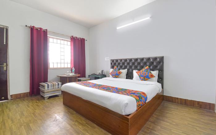 FabHotel Green Acres