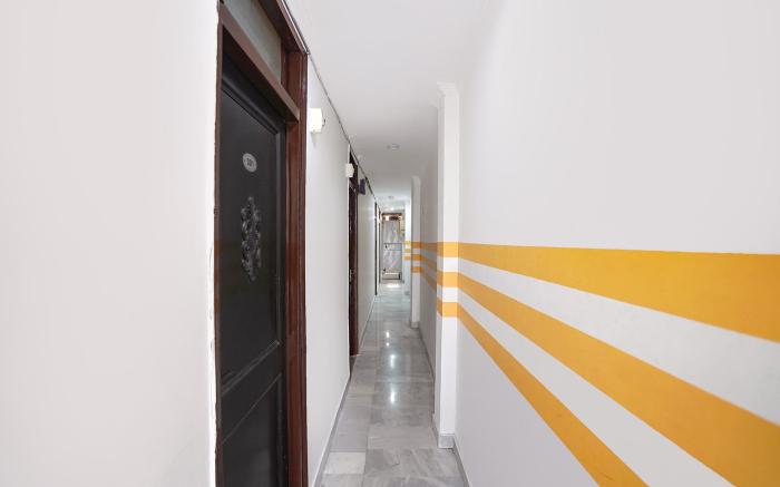 FabHotel Richa Palace