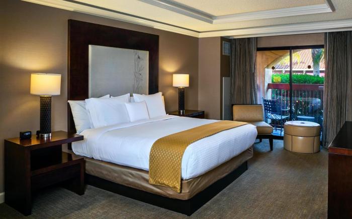 Doubletree Sonoma Wine Country Hotel