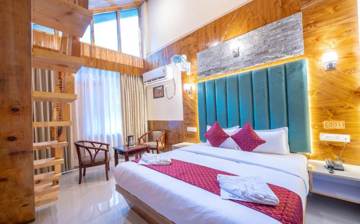 Monal Homestay