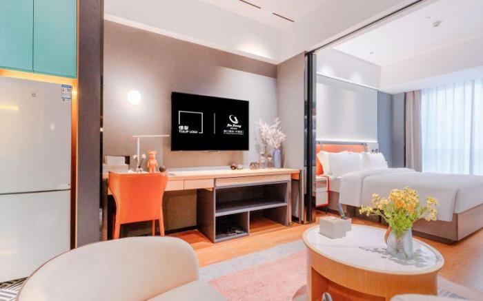 TULIP LODJ Wuhan Jianghan Road Wusheng Road Subway Station