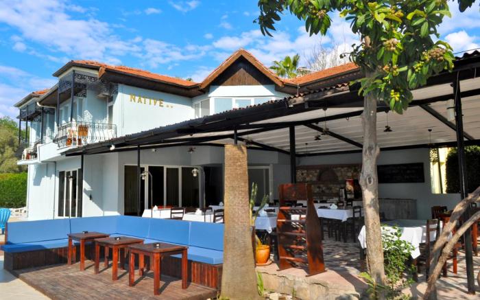 Native Hotel