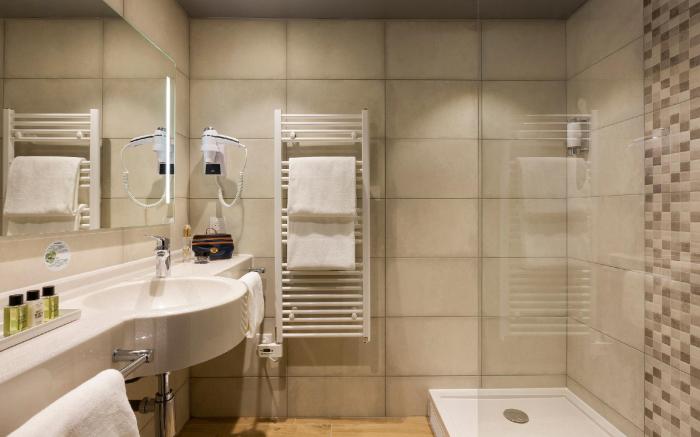 Hotel Roi Soleil Prestige Plaisir - St Quentin