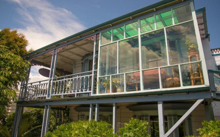 The Palace Backpackers