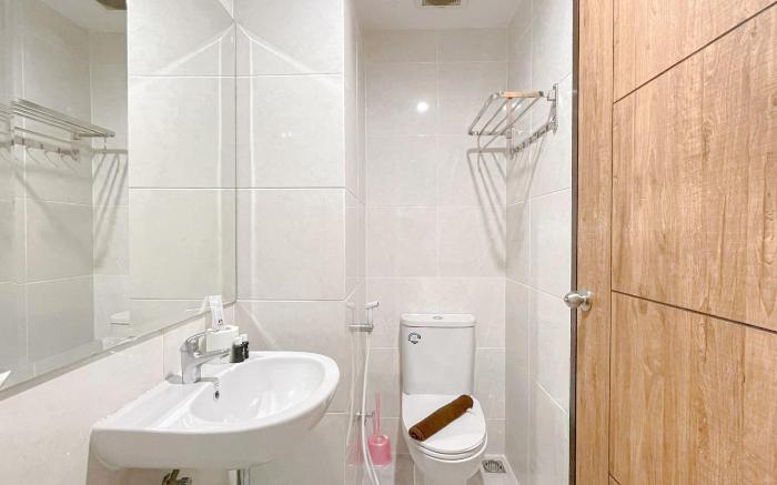 Cozy Studio Room at Delft Ciputra Apt By Travelio