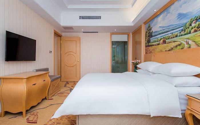 Vienna International Hotel Hubei Huanggang Dongmen Road