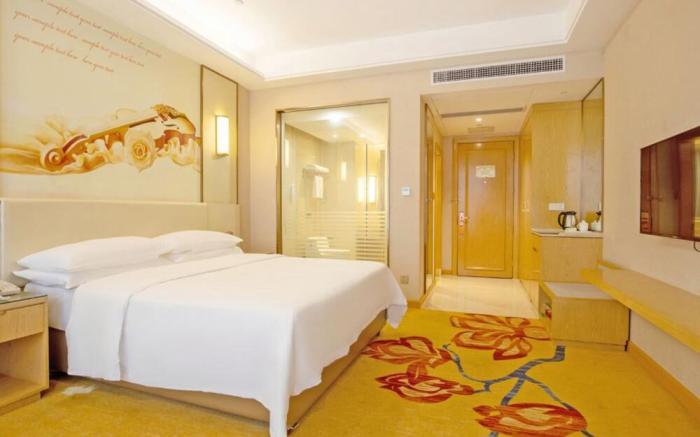 Vienna International Hotel Guangdong Zhuhai North Station Tangjia University Town