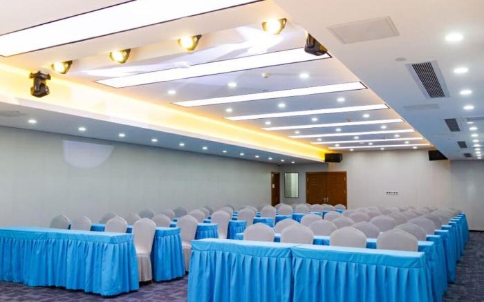 Vienna International Hotel Guangdong Dongguan Shilong Huixing Commercial Center