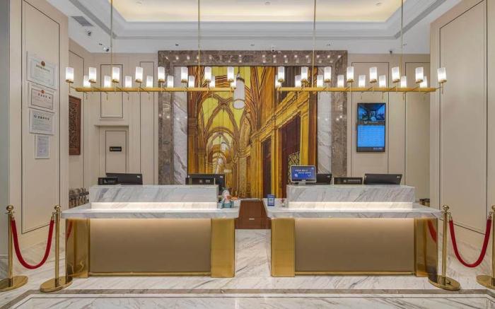 Vienna International Hotel 5.0 Kunming New Luosiwan South Bus Metro Station