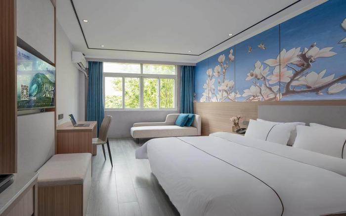 Magnotel Liyang Suning Plaza West Street