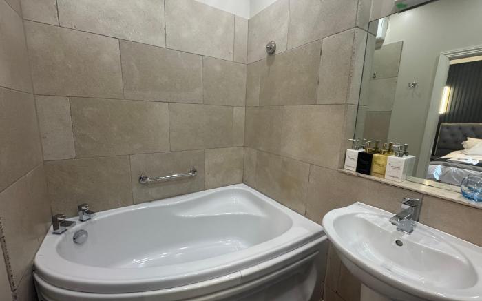 Ambleside Rooms & Suites