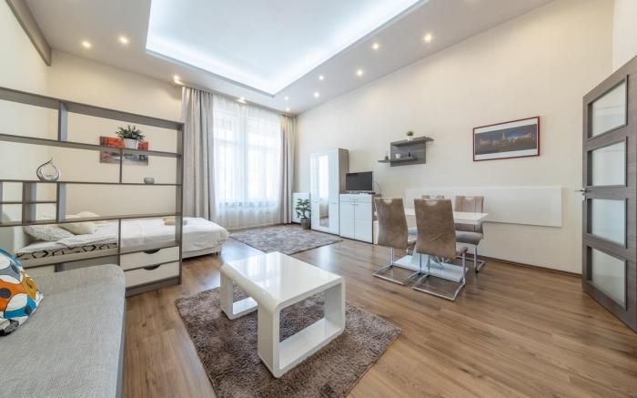 Sastop - Enjoy the vibe of the downtown from above