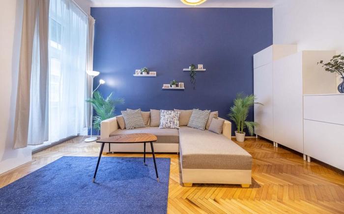 Sassoon - 2-bedroom elegant airy home at Deak ter