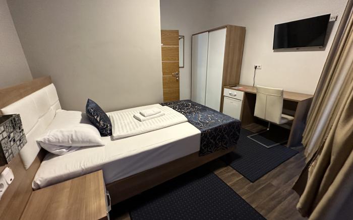 C&S Hotel