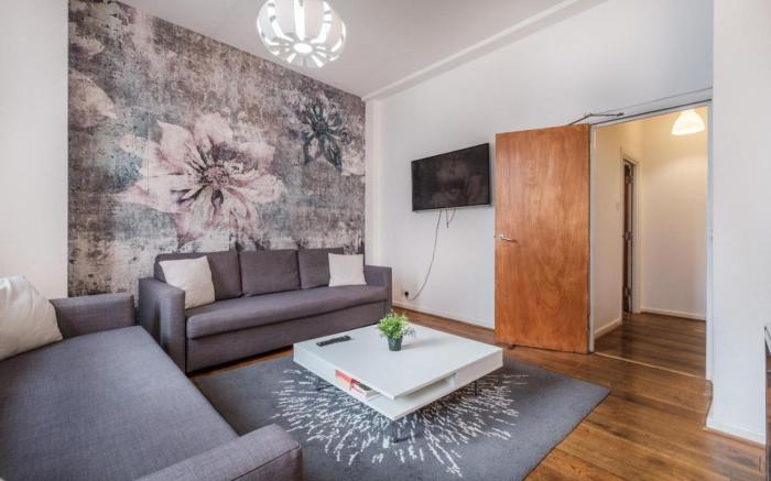 Oxford Street Apartments by Advan