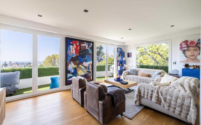Modern flat with sea view - AC- 2BR- 4P - Cannes