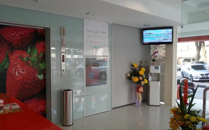 Hotel Strawberry Fields