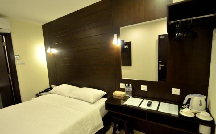 Cathay Hotel