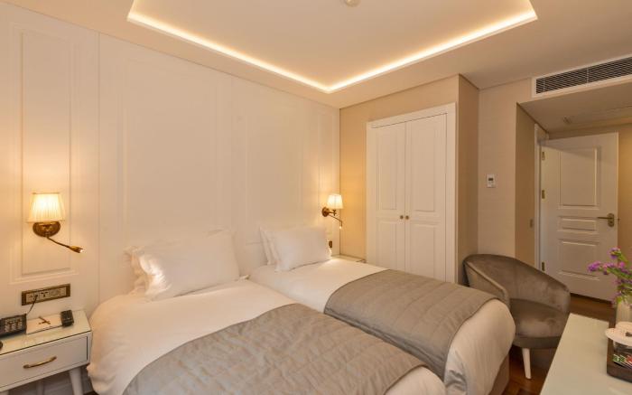 Ada Karakoy Hotel