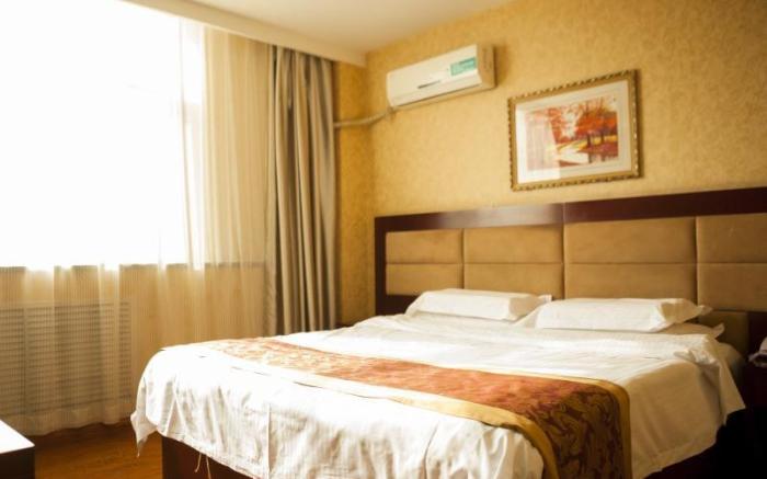 GreenTree Inn Shanxi Taiyuan University of Finance and Economics North School Express Hotel