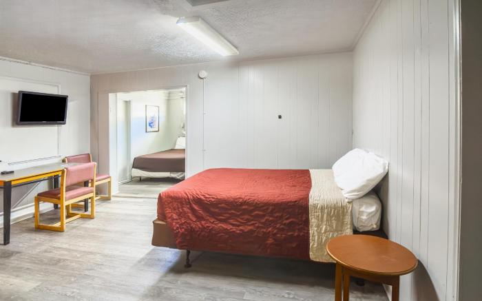 Colony Inn By OYO Columbus US-280