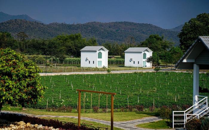 Naoat Resort Farm & Cafe