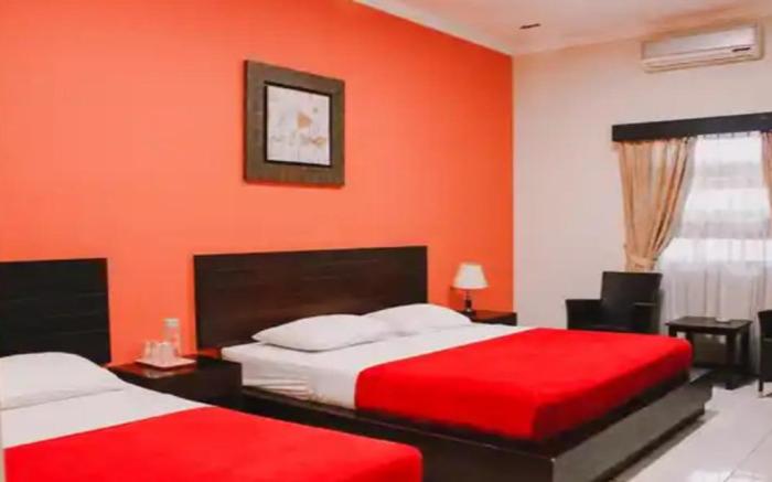 Solo Tiara Hotel