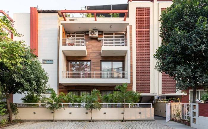 TIM Sector 51, Near Golf Course Extension Road