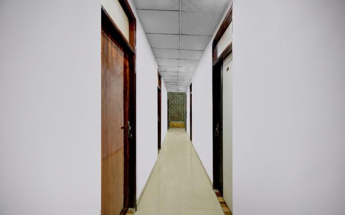 Hotel O Lotus Inn