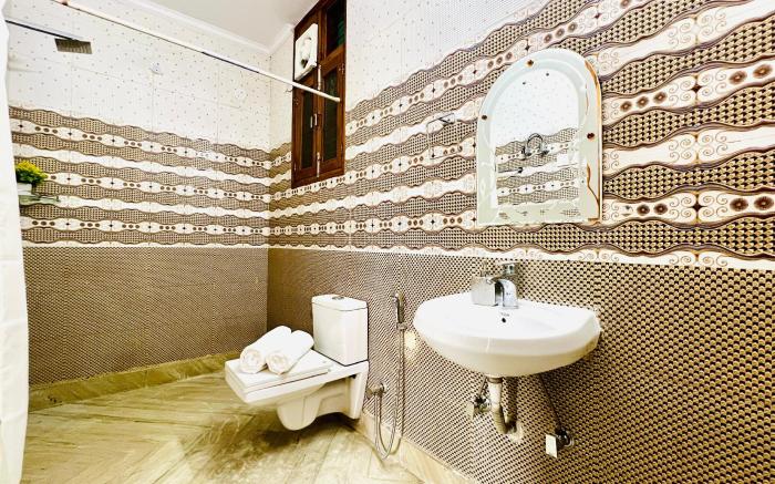 BluO Modern 3BHK Rohini - Lift , Parking , Balcony