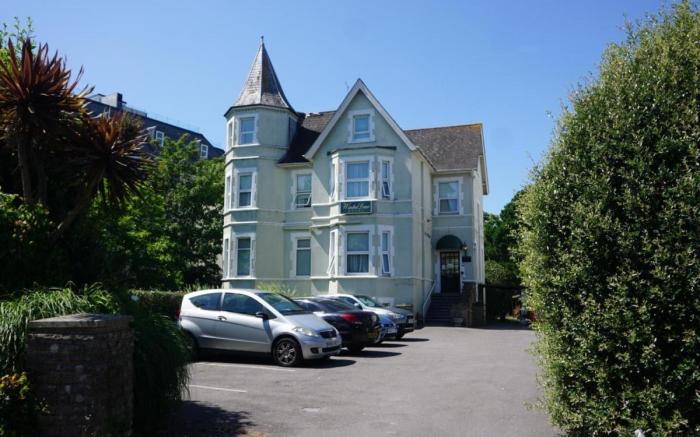 Suite 12 Winterdene