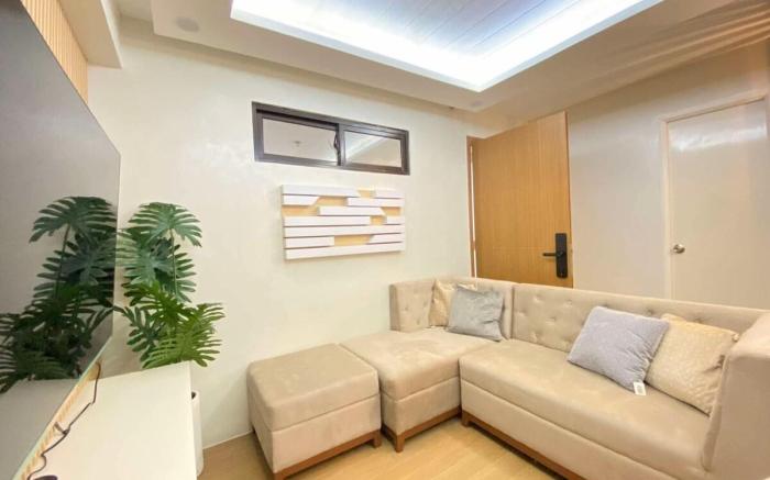 Pine Suites Tagaytay city Romjuls