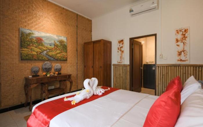 Three Naga Guest House, Sanur