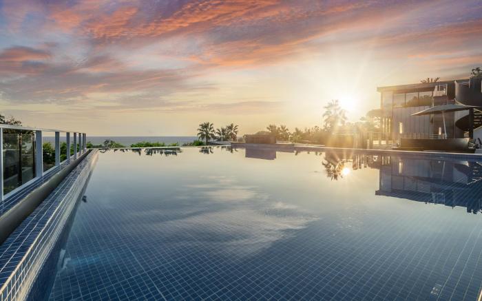 Dam and Roo Resort