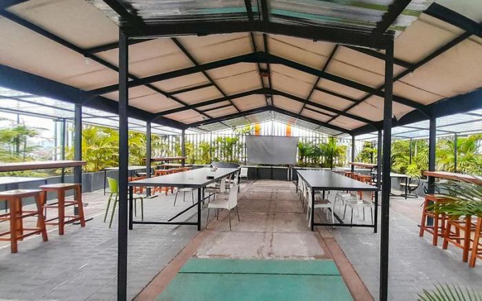Warm Studio Student Castle Yogyakarta By Travelio