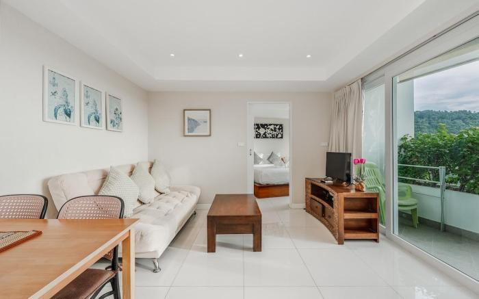 *1BR Condo | Sea View & 5 Min to Beach C196