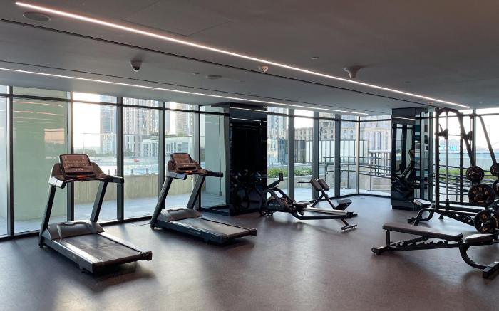 Luxury Top Floor Apt with Sea & Burj Khalifa View