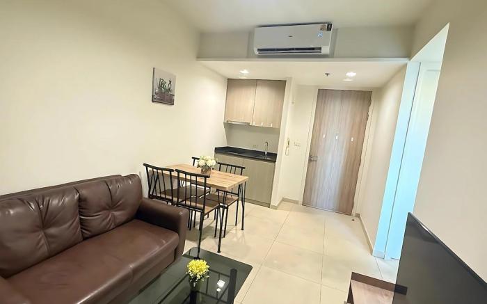 Sea & Mountain view Apartment near Walking Street.