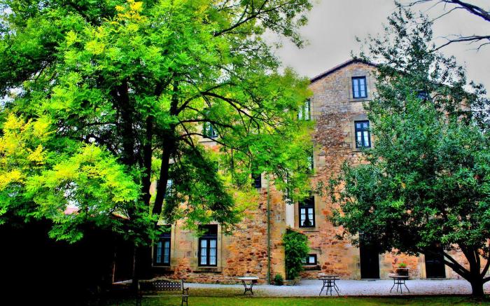 Hotel Casona El ARRAL