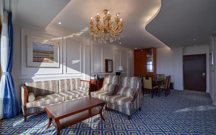 GoldOne Hotel & Suites