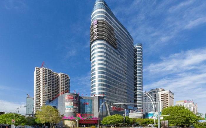 Yitel Xining Wangfujing Shuijing Lane Night Market