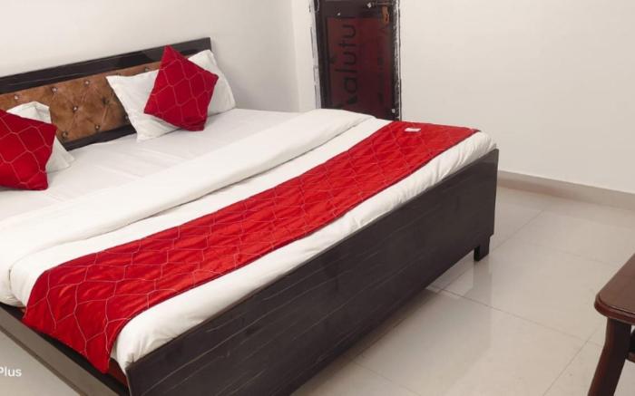 Goroomgo Kanha Shiva Homestay Faizabad