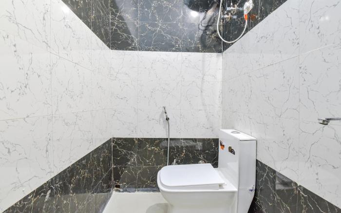 OnlyStay RK Residency Near Prem Mandir