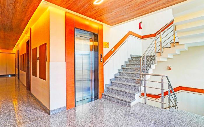 Super Hotel O Indiranagar