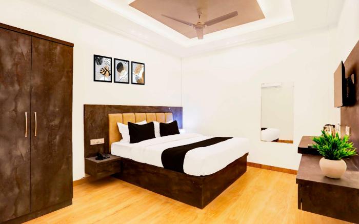 Super Townhouse Pahadiya