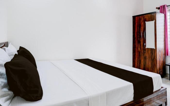 Hotel  Megha Ventures Boarding & Lodging 