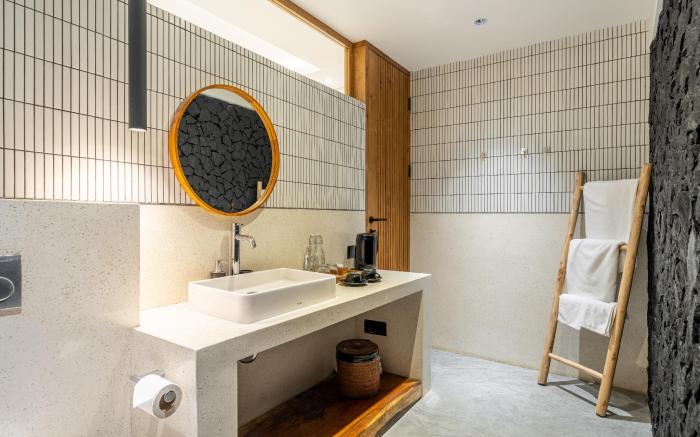 HapApartment2- Your Ubud Hideaway Awaits 