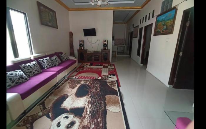 Guci Wisma Sentani 1 Rumah 4 Kamar lt Bawah