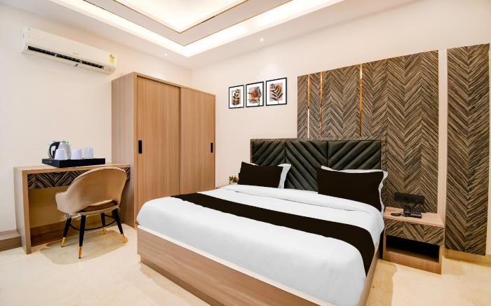 Super Townhouse Oak Ratanpur Panki