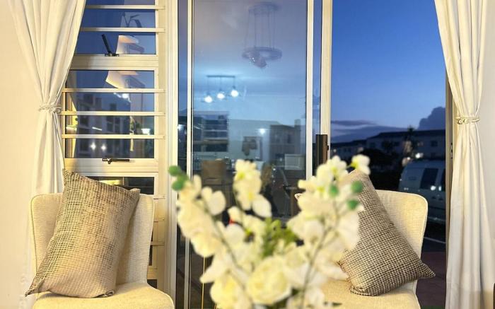 Caline-V Luxury beach Front Flat